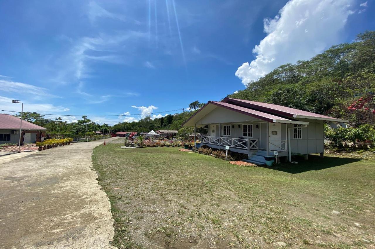 Spot On 90279 Kinomulok Garden Hotel Ranau Exterior photo